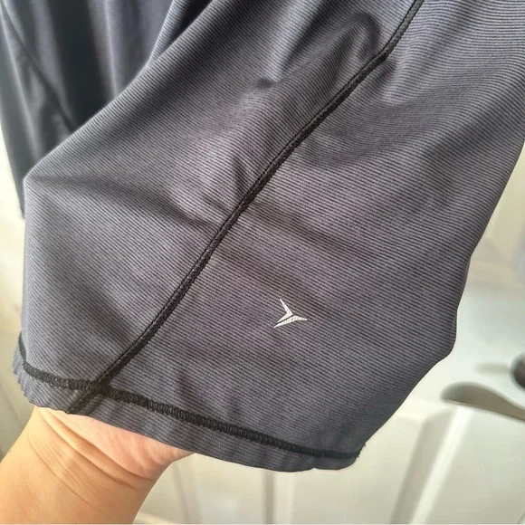 Old Navy Active Go-Dry Athletic Scoop neck Tshirt - Picture 6 of 8